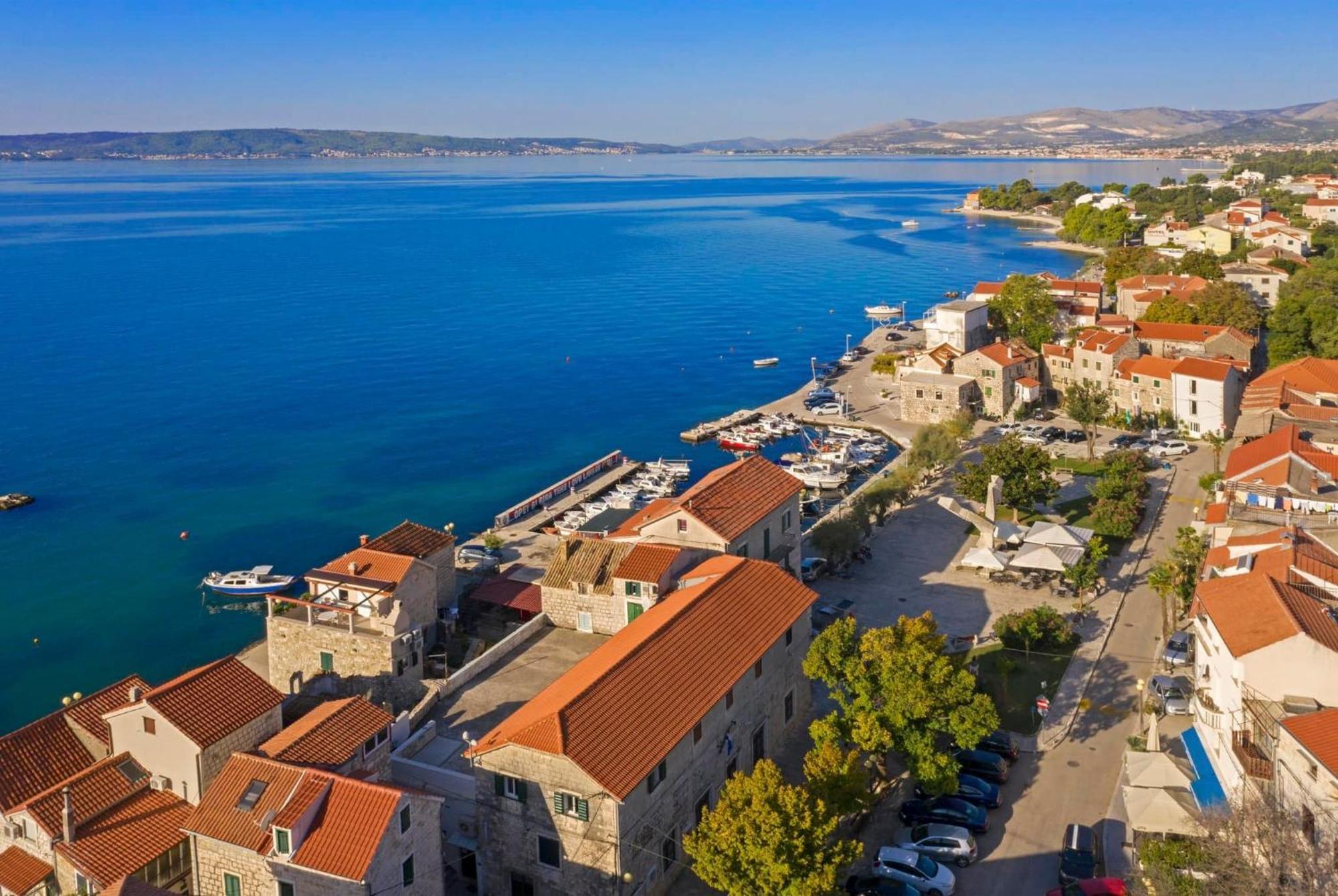 Navi Apartment Kastela Bagian luar foto