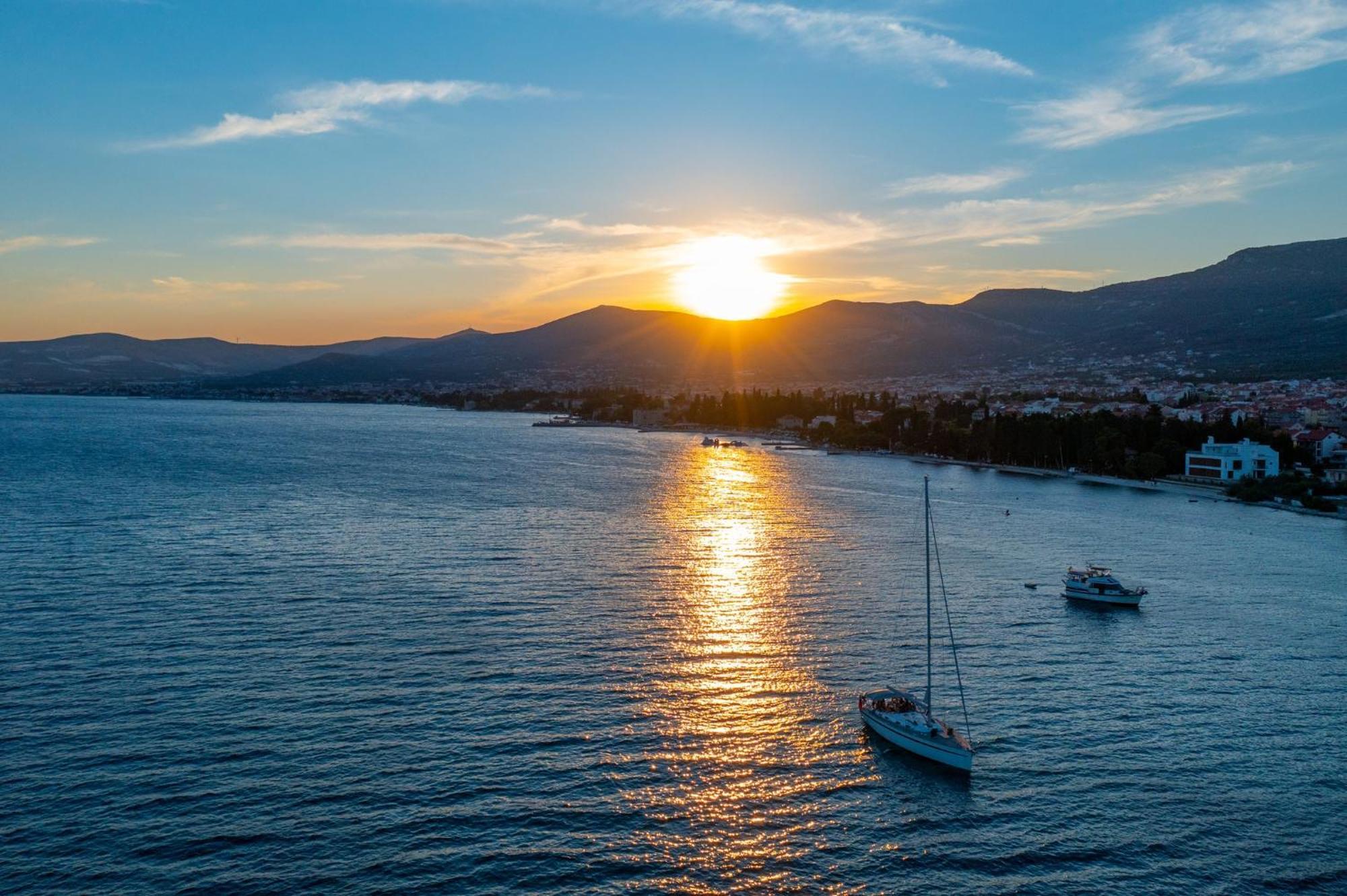 Navi Apartment Kastela Bagian luar foto