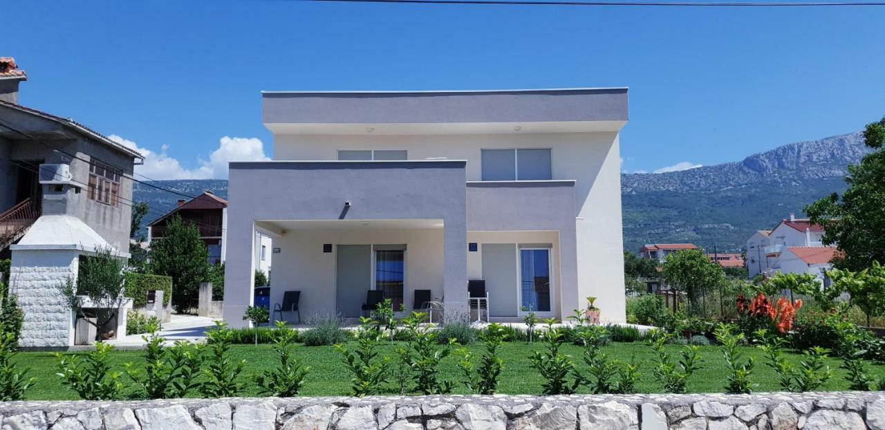Navi Apartment Kastela Bagian luar foto