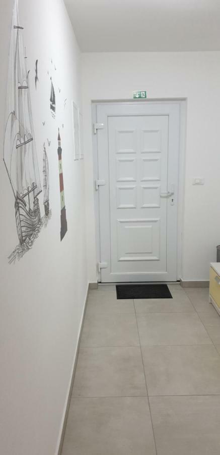 Navi Apartment Kastela Bagian luar foto