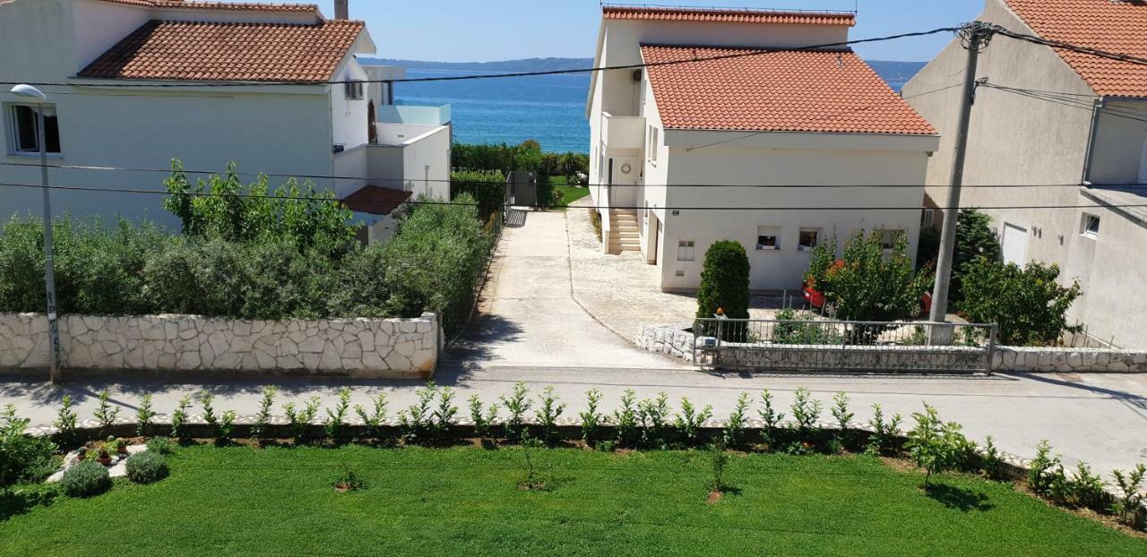 Navi Apartment Kastela Bagian luar foto