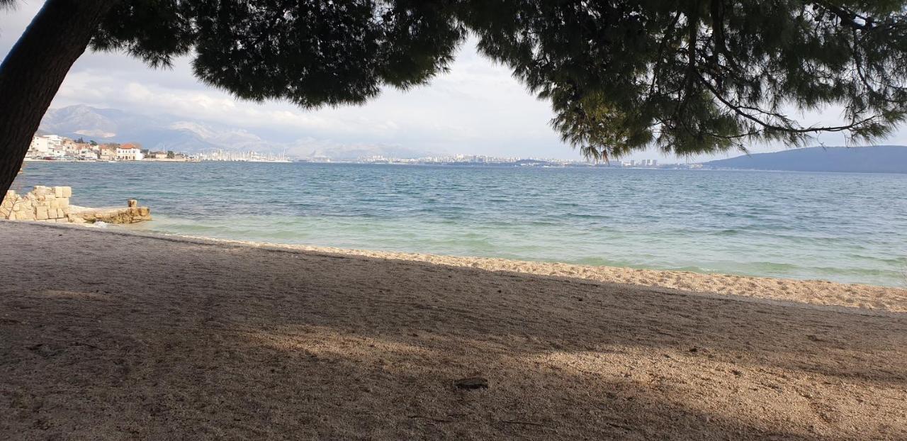 Navi Apartment Kastela Bagian luar foto