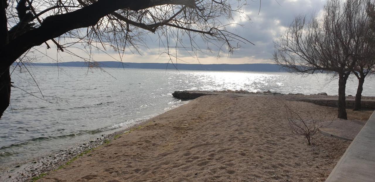 Navi Apartment Kastela Bagian luar foto