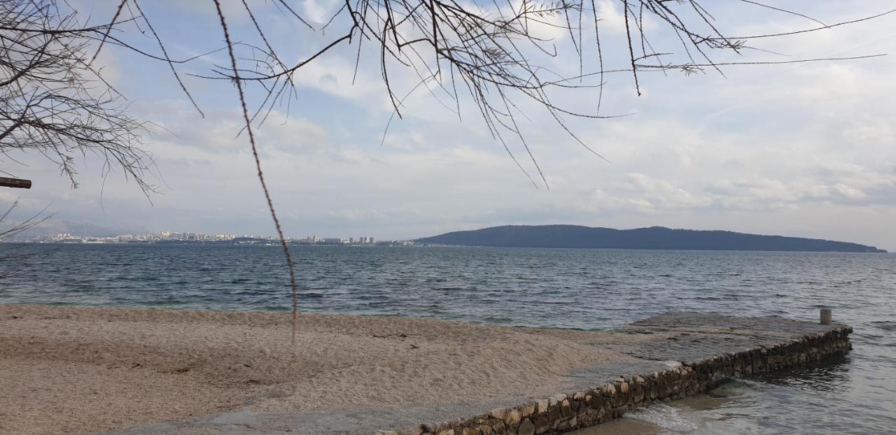 Navi Apartment Kastela Bagian luar foto