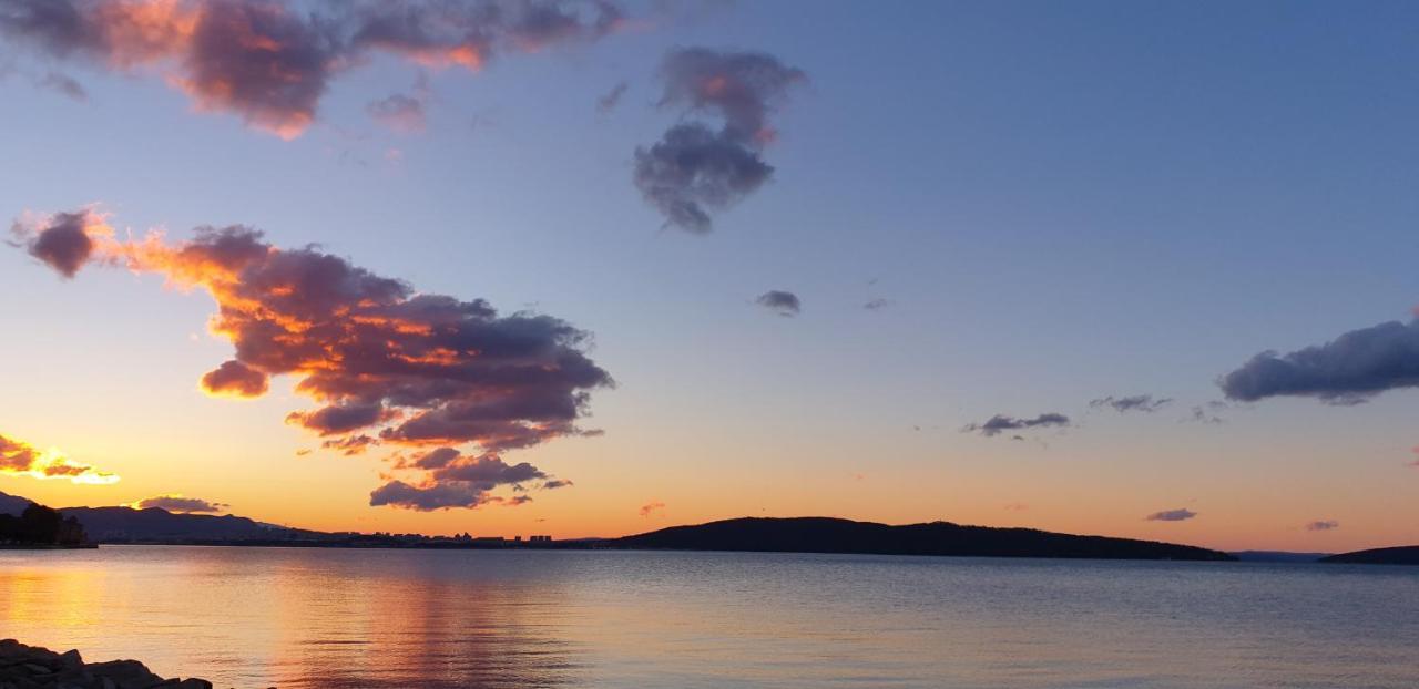 Navi Apartment Kastela Bagian luar foto