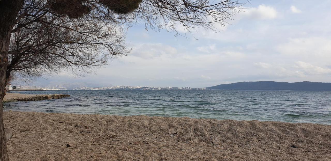 Navi Apartment Kastela Bagian luar foto