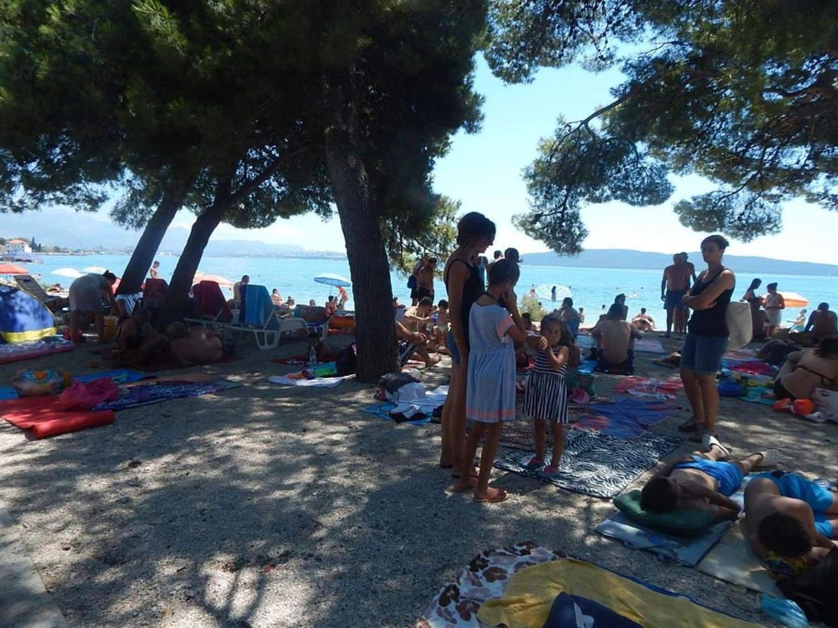 Navi Apartment Kastela Bagian luar foto